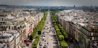 Champs-Elysées