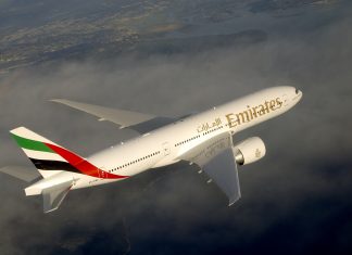 Un aereo Boeing 777-200LR di Emirates