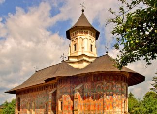 Un monastero in Bucovonia, Romania.