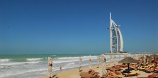 Spiaggia a Dubai