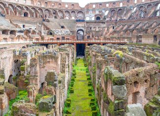 Interno del Colosseo, Roma.