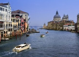 Venezia. L'Istat rileva che il 2015 è stato un anno positivo per il turismo italiano